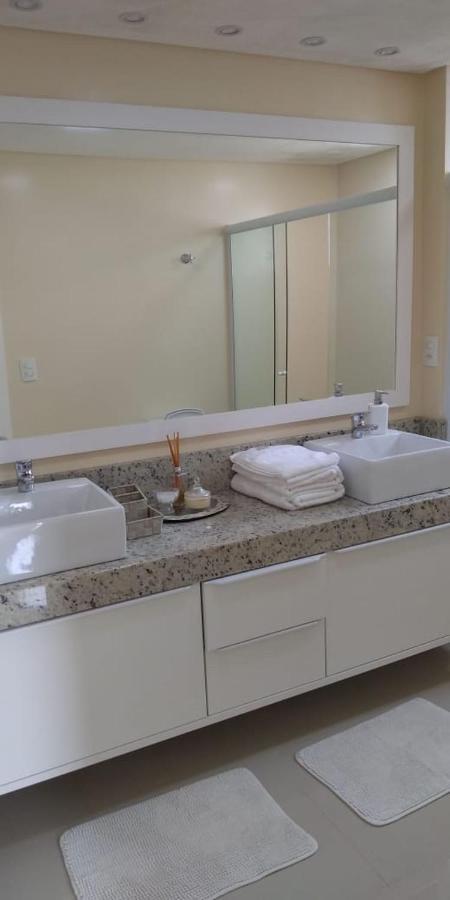 Apto Em B. Camboriú Praia E Mar Apartamento *